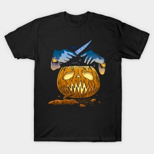 Halloween pumpkin and knife hands T-Shirt